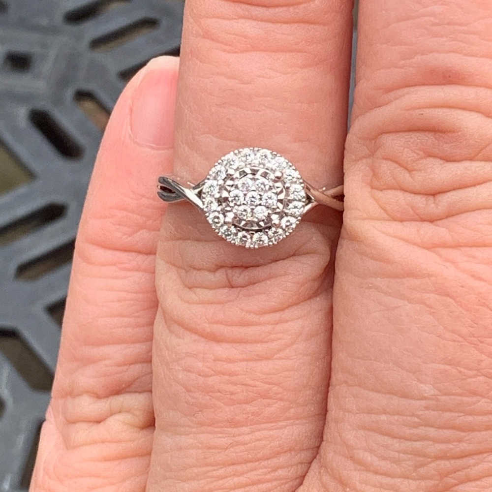 Round Brilliant 1/4 ct Lab Created Diamond Ring Sterling Silver Size 7 - Picture 4 of 12